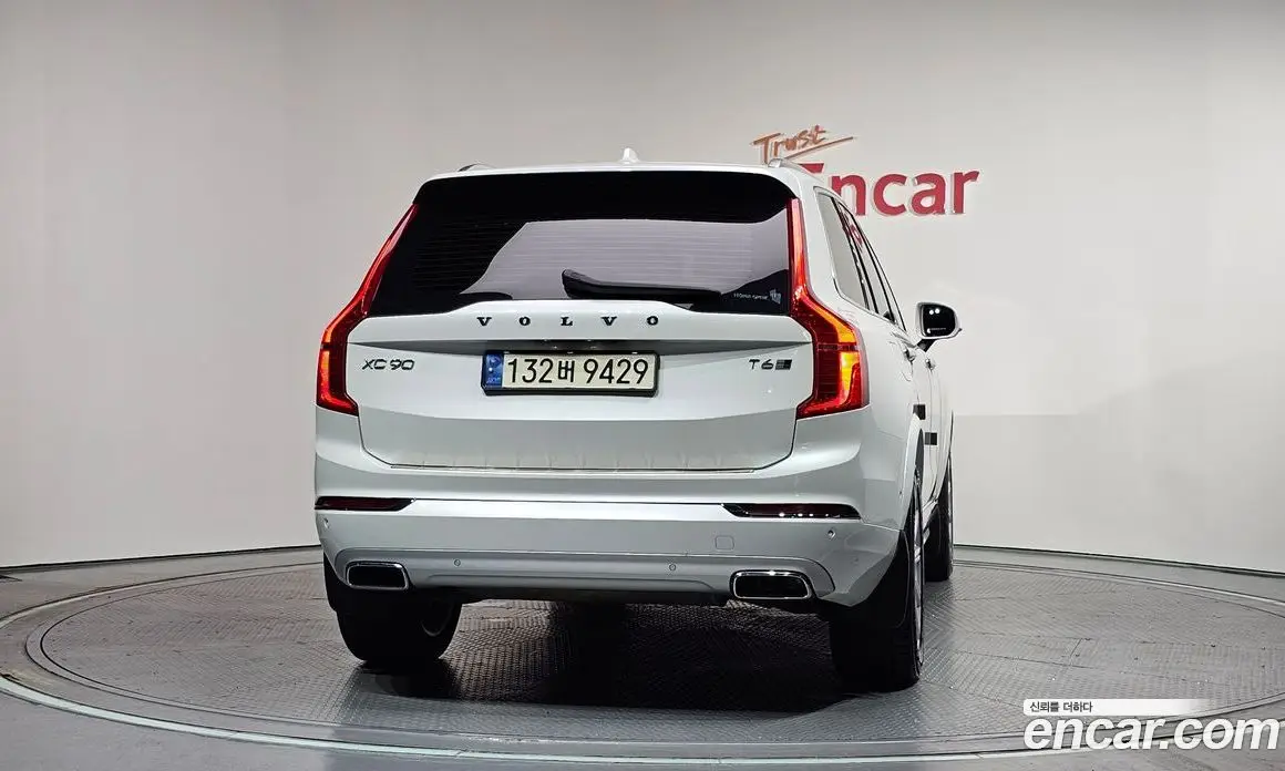 Volvo XC90 2018 2.0 автомат (гидро), фото 4 Volvo XC90 2018 2.0 автомат (гидро), фото 4