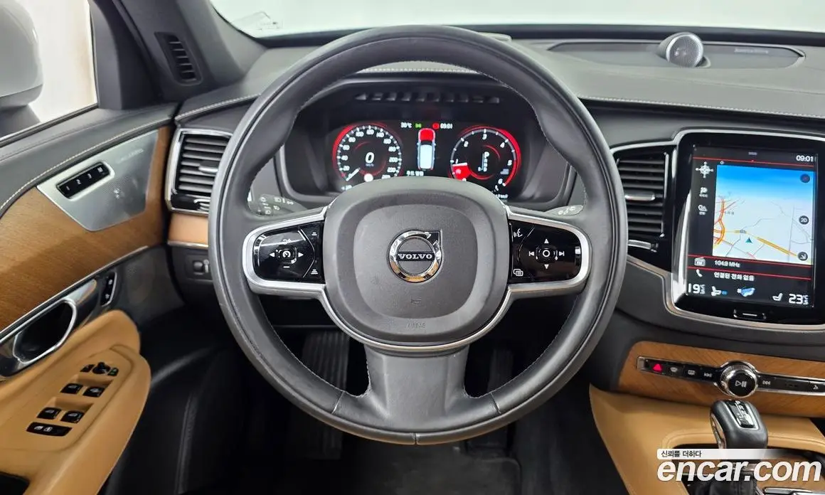 Volvo XC90 2018 2.0 автомат (гидро), фото 13 Volvo XC90 2018 2.0 автомат (гидро), фото 13