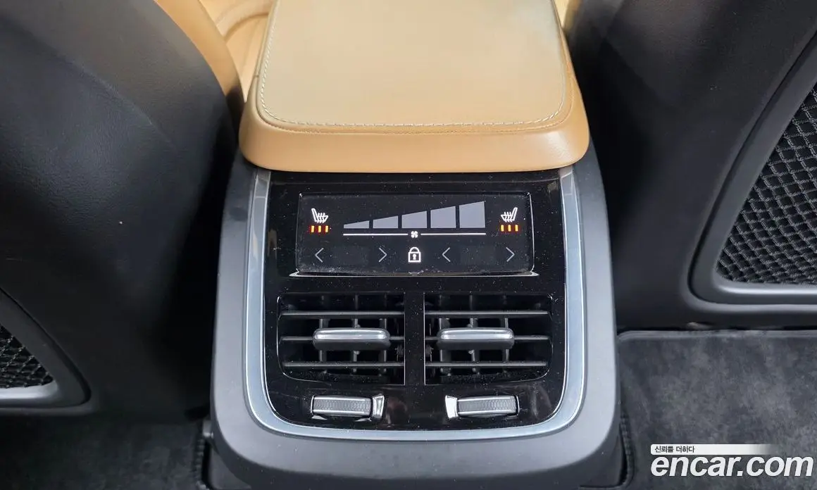 Volvo XC90 2018 2.0 автомат (гидро), фото 18 Volvo XC90 2018 2.0 автомат (гидро), фото 18