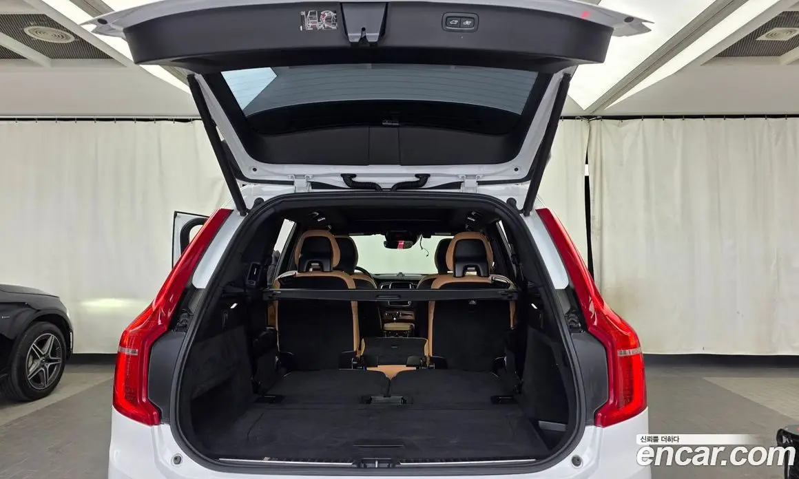 Volvo XC90 2018 2.0 автомат (гидро), фото 20 Volvo XC90 2018 2.0 автомат (гидро), фото 20