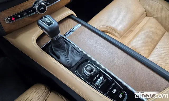 Volvo XC90 2018 2.0 автомат (гидро), миниатюра 9 Volvo XC90 2018 2.0 автомат (гидро), миниатюра 9