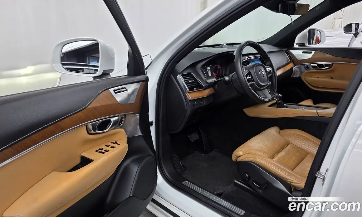 Volvo XC90 2018 2.0 автомат (гидро), фото 10 Volvo XC90 2018 2.0 автомат (гидро), фото 10