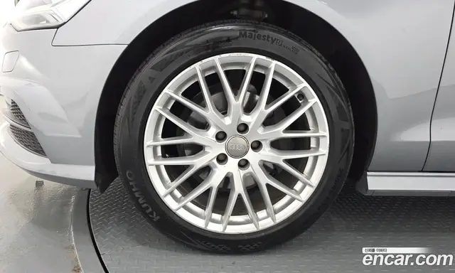 Audi A6 2018 2.0 автомат (гидро), миниатюра 5 Audi A6 2018 2.0 автомат (гидро), миниатюра 5