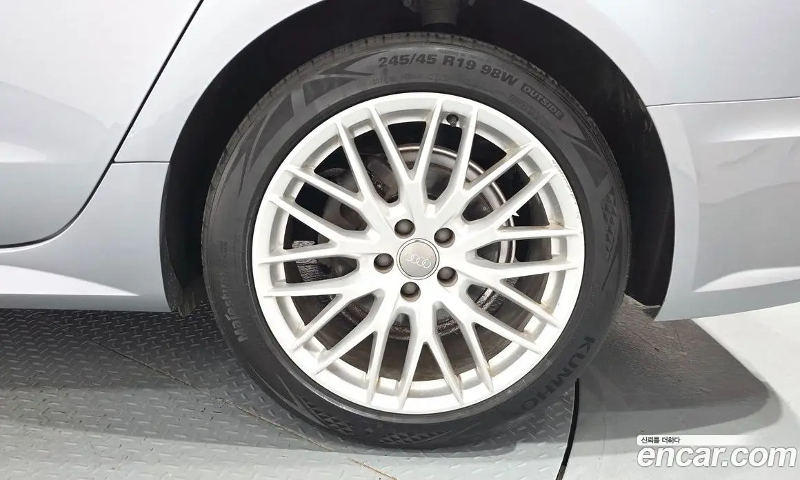 Audi A6 2018 2.0 автомат (гидро), фото 7 Audi A6 2018 2.0 автомат (гидро), фото 7