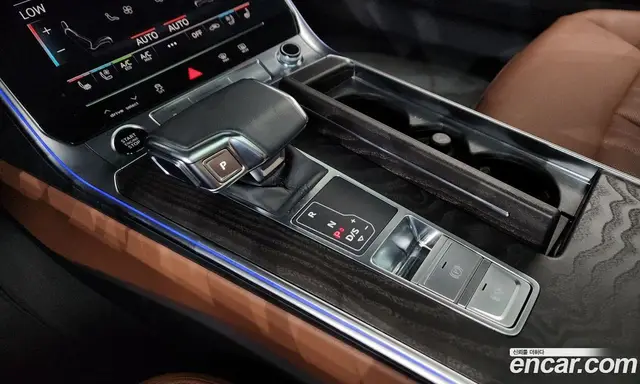 Audi A6 2023 2.0 автомат (гидро), миниатюра 12