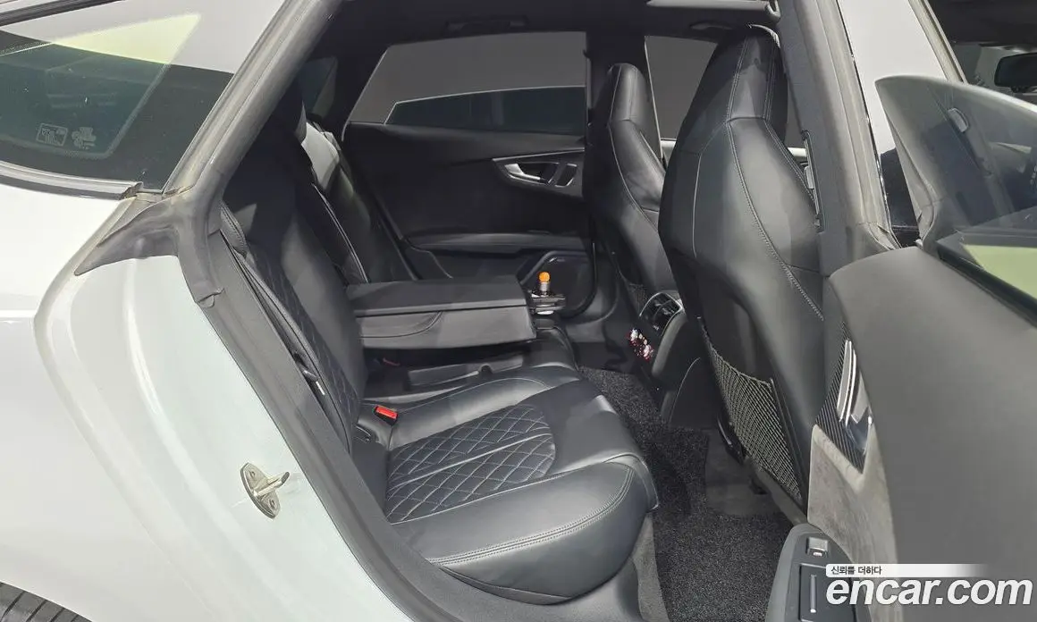 Audi A7 2015 3.0 автомат (гидро), фото 12 Audi A7 2015 3.0 автомат (гидро), фото 12