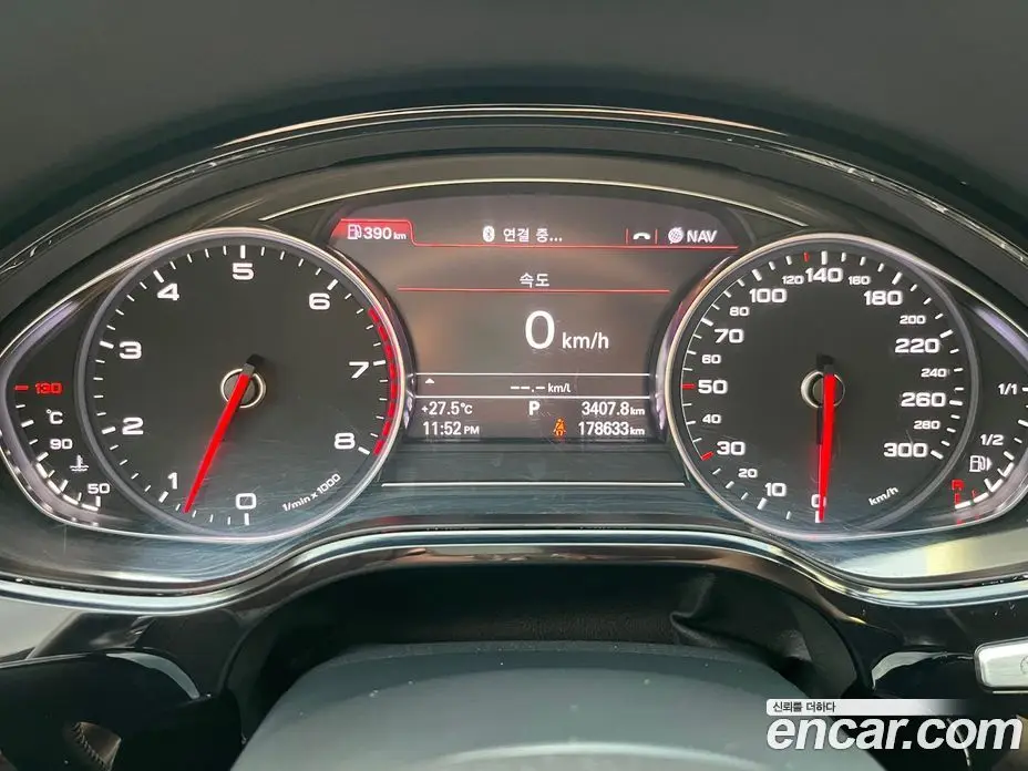 Audi A8 2011 3.0 автомат (гидро), фото 16 Audi A8 2011 3.0 автомат (гидро), фото 16