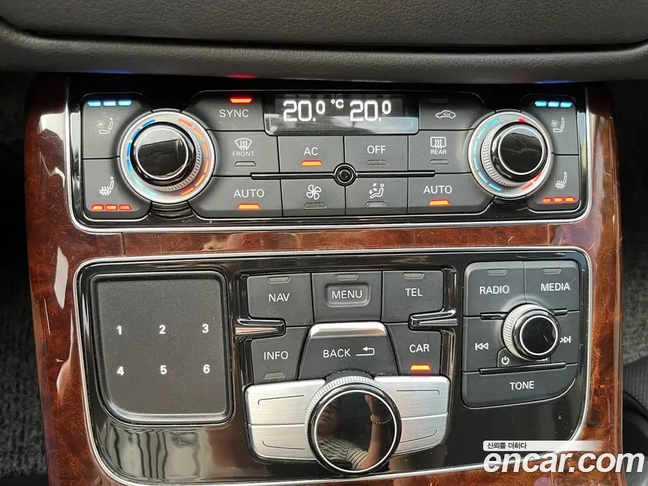 Audi A8 2011 3.0 автомат (гидро), фото 18 Audi A8 2011 3.0 автомат (гидро), фото 18