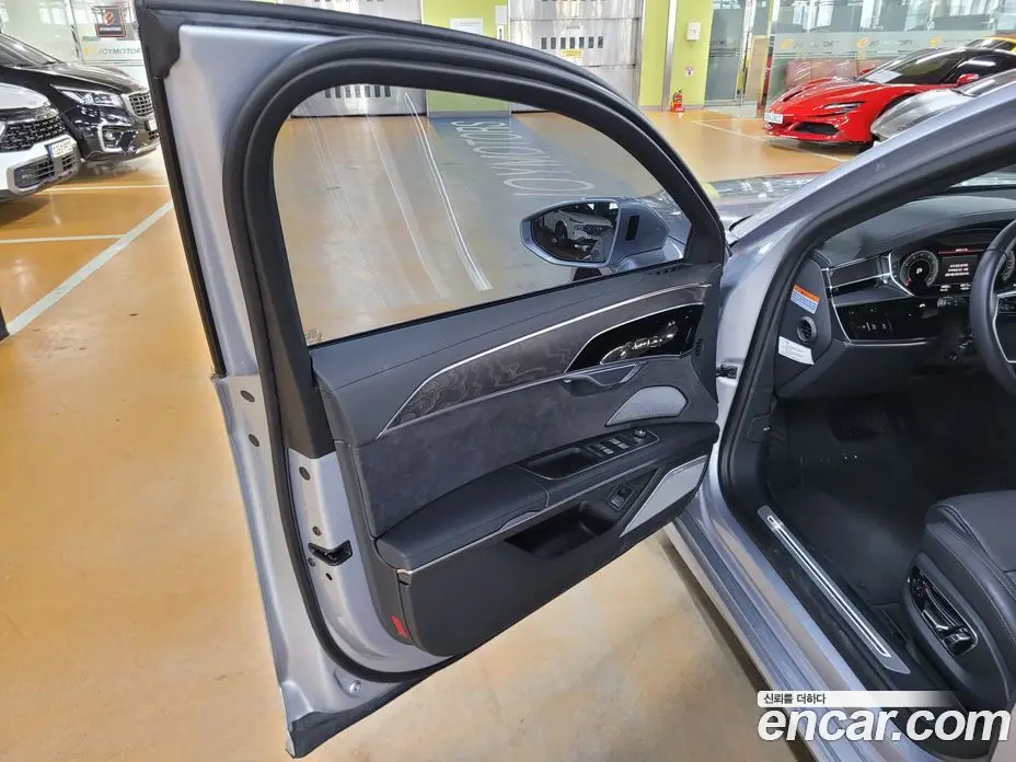 Audi A8 2023 3.0 автомат (гидро), фото 9 Audi A8 2023 3.0 автомат (гидро), фото 9