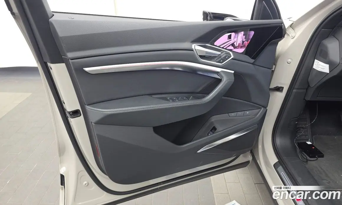 Audi e-tron 2022 0.2 автомат (гидро), фото 14 Audi e-tron 2022 0.2 автомат (гидро), фото 14