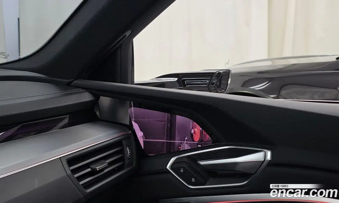 Audi e-tron 2022 0.2 автомат (гидро), фото 28 Audi e-tron 2022 0.2 автомат (гидро), фото 28