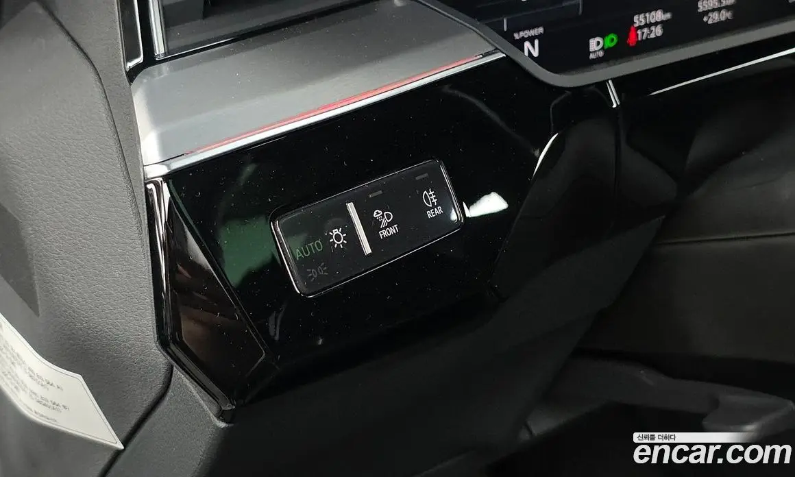 Audi e-tron 2022 0.2 автомат (гидро), фото 33 Audi e-tron 2022 0.2 автомат (гидро), фото 33
