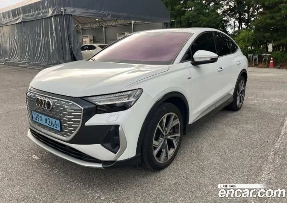 Audi Q4 e-tron 2022 0.1 автомат (гидро), фото 2 Audi Q4 e-tron 2022 0.1 автомат (гидро), фото 2