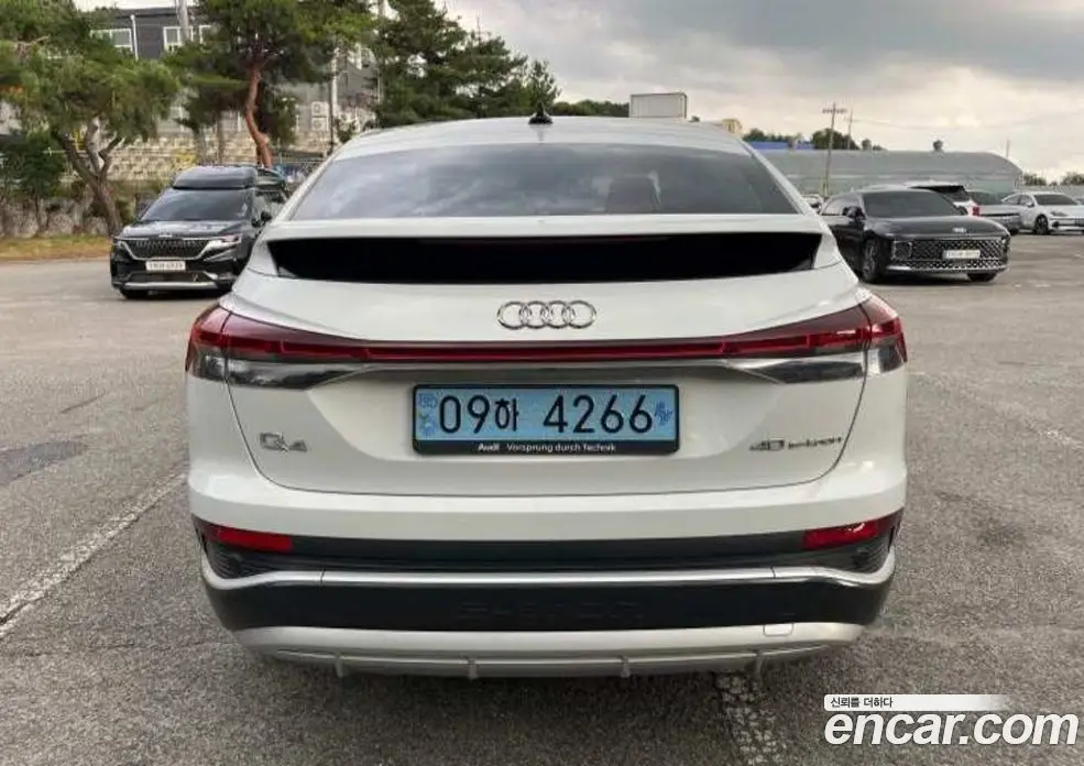 Audi Q4 e-tron 2022 0.1 автомат (гидро), фото 3 Audi Q4 e-tron 2022 0.1 автомат (гидро), фото 3