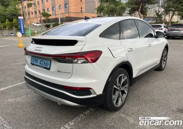 Audi Q4 e-tron 2022 0.1 автомат (гидро), миниатюра 6 Audi Q4 e-tron 2022 0.1 автомат (гидро), миниатюра 6