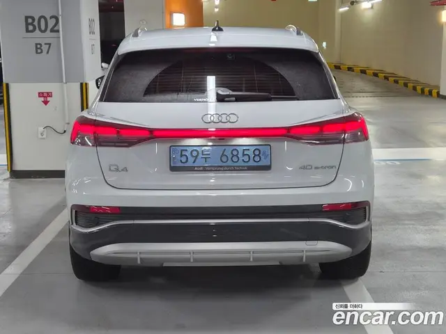 Audi Q4 e-tron 2022 автомат (гидро), миниатюра 4 Audi Q4 e-tron 2022 автомат (гидро), миниатюра 4