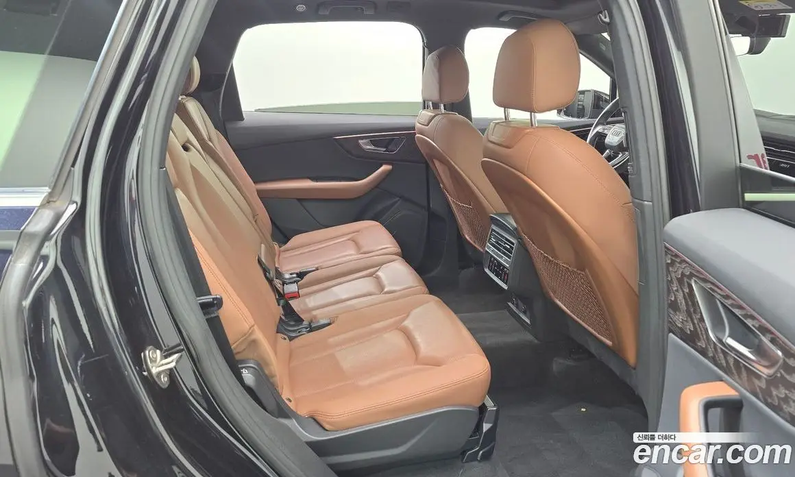 Audi Q7 2021 3.0 автомат (гидро), фото 25