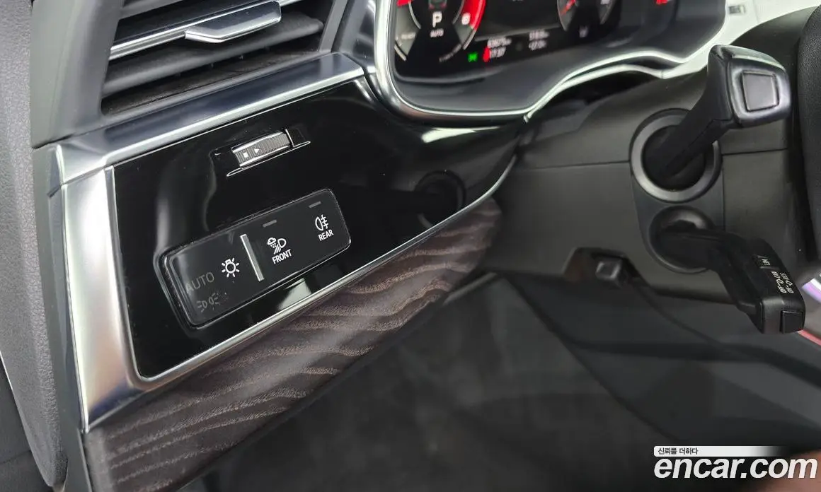 Audi Q7 2021 3.0 автомат (гидро), фото 27