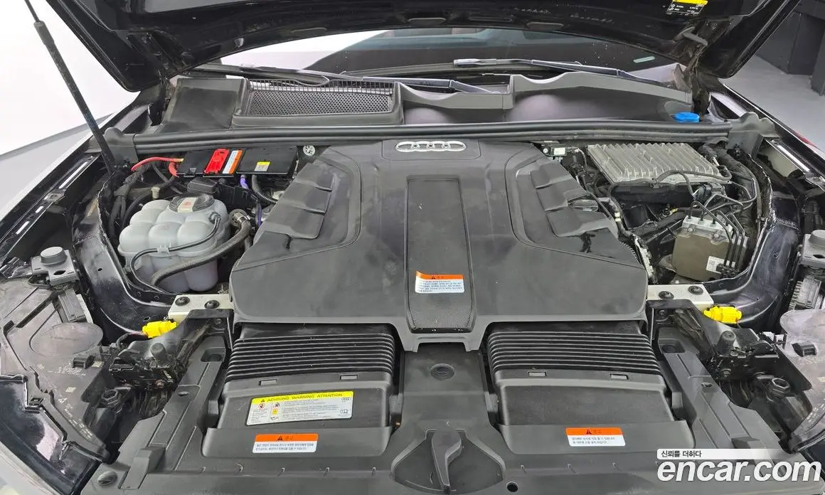 Audi Q7 2021 3.0 автомат (гидро), фото 6