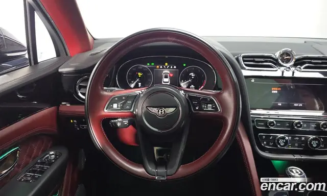 Bentley Bentayga 2022 4.0 автомат (гидро), миниатюра 12