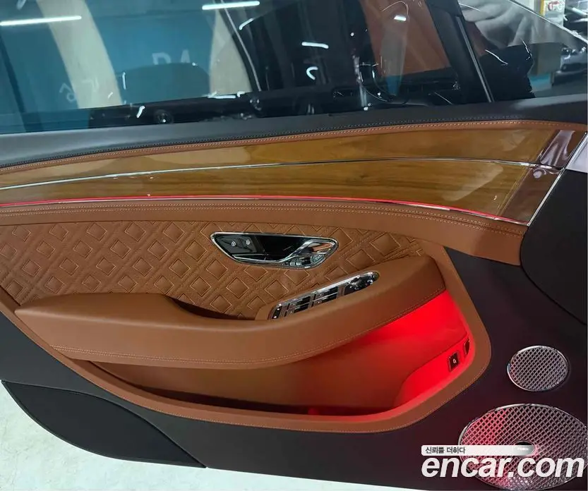 Bentley Continental 2020 4.0 автомат (гидро), фото 9 Bentley Continental 2020 4.0 автомат (гидро), фото 9