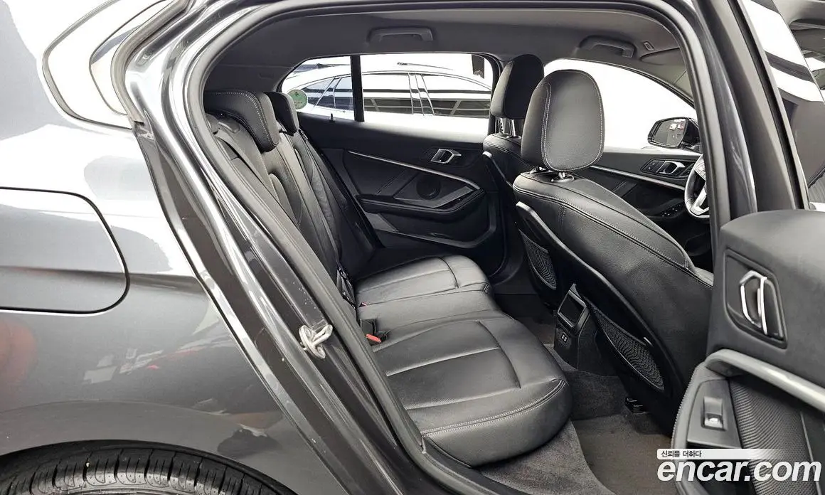BMW 1 серия 2021 2.0 автомат (гидро), фото 18