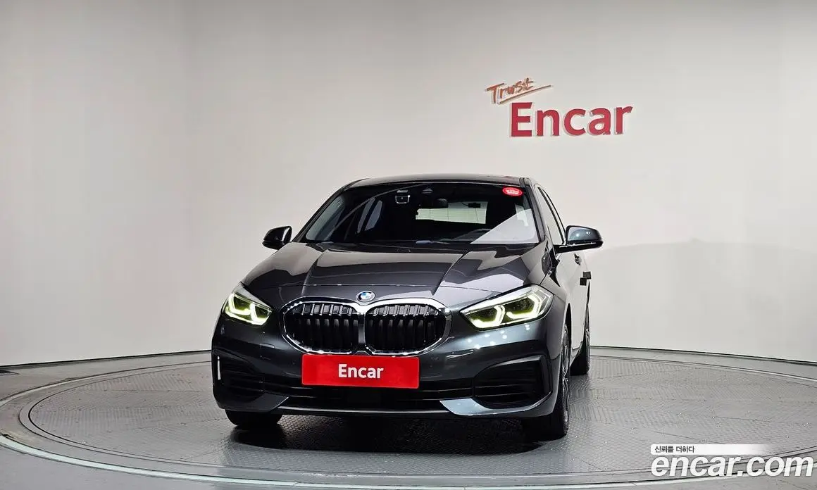 BMW 1 серия 2021 2.0 автомат (гидро), фото 3