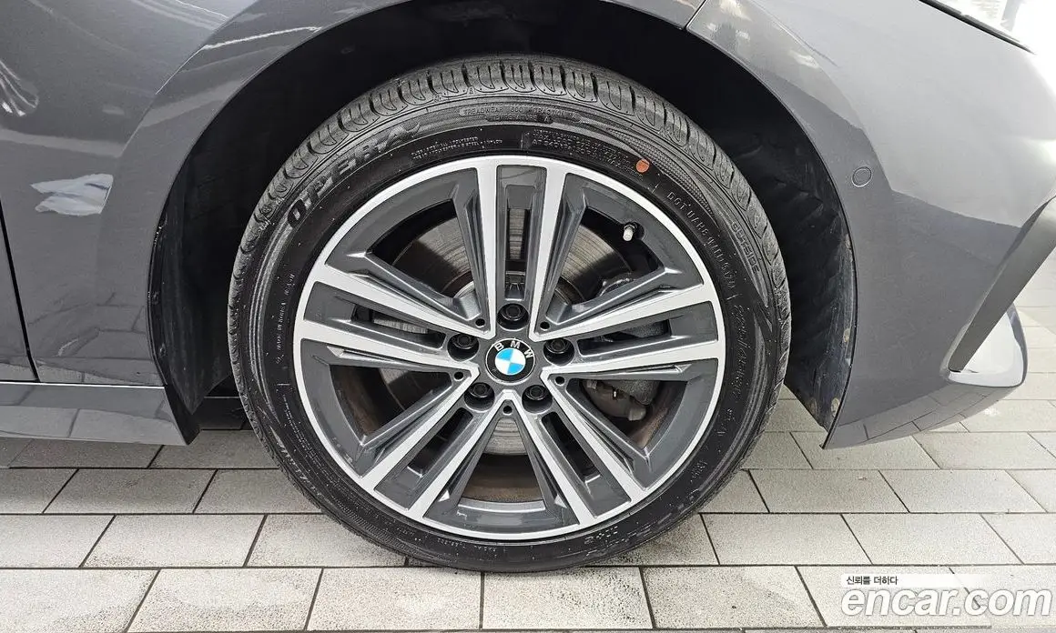 BMW 1 серия 2021 2.0 автомат (гидро), фото 7