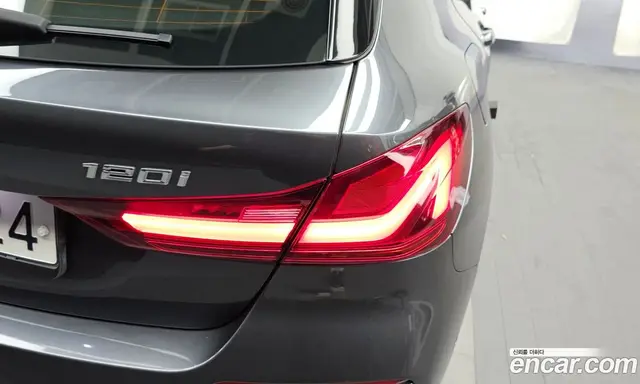 BMW 1 серия 2021 2.0 автомат (гидро), миниатюра 9