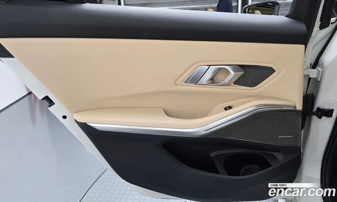 BMW 3 серия 2019 2.0 автомат (гидро), фото 15 BMW 3 серия 2019 2.0 автомат (гидро), фото 15