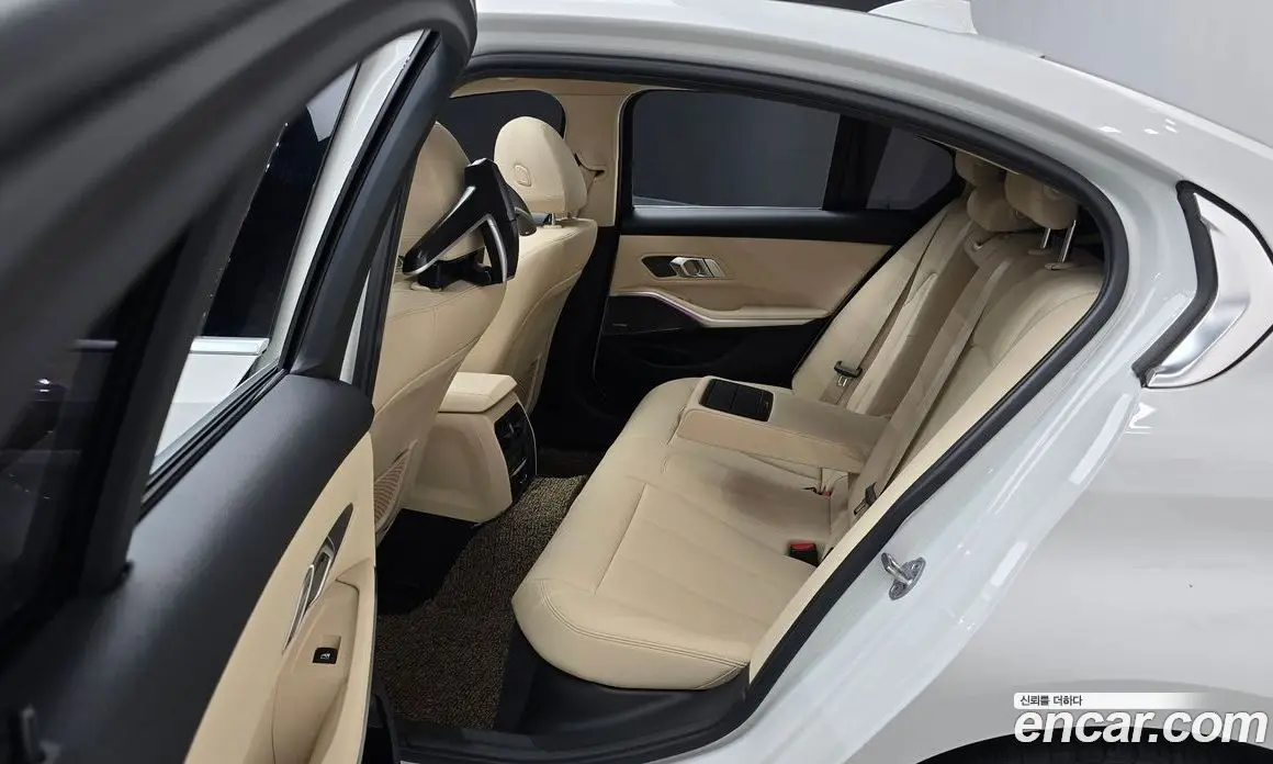 BMW 3 серия 2019 2.0 автомат (гидро), фото 18 BMW 3 серия 2019 2.0 автомат (гидро), фото 18