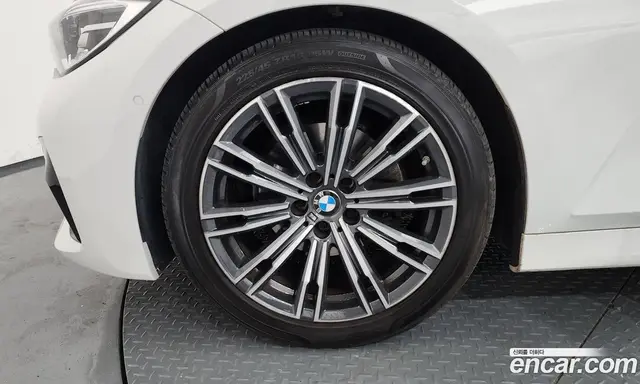 BMW 3 серия 2021 2.0 автомат (гидро), миниатюра 4 BMW 3 серия 2021 2.0 автомат (гидро), миниатюра 4