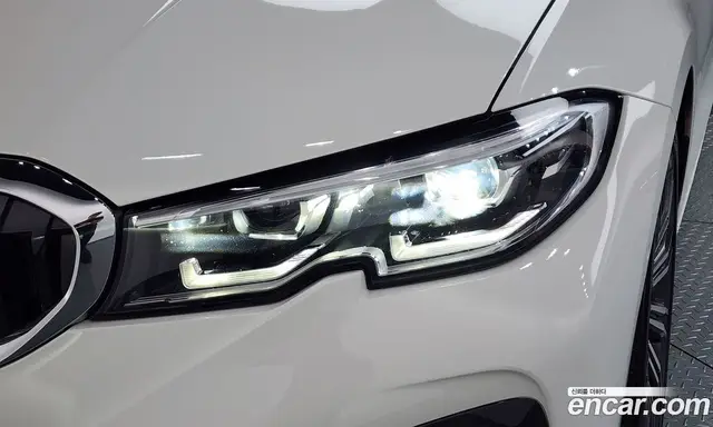 BMW 3 серия 2021 2.0 автомат (гидро), миниатюра 7 BMW 3 серия 2021 2.0 автомат (гидро), миниатюра 7