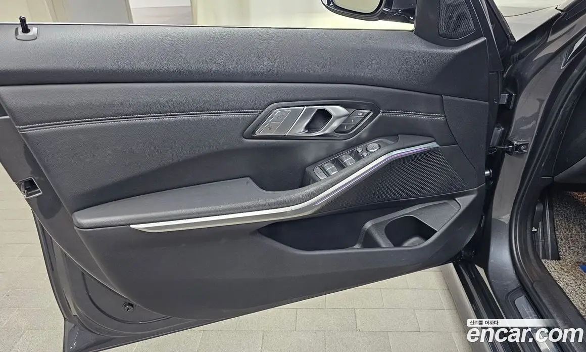 BMW 3 серия 2021 2.0 автомат (гидро), фото 14