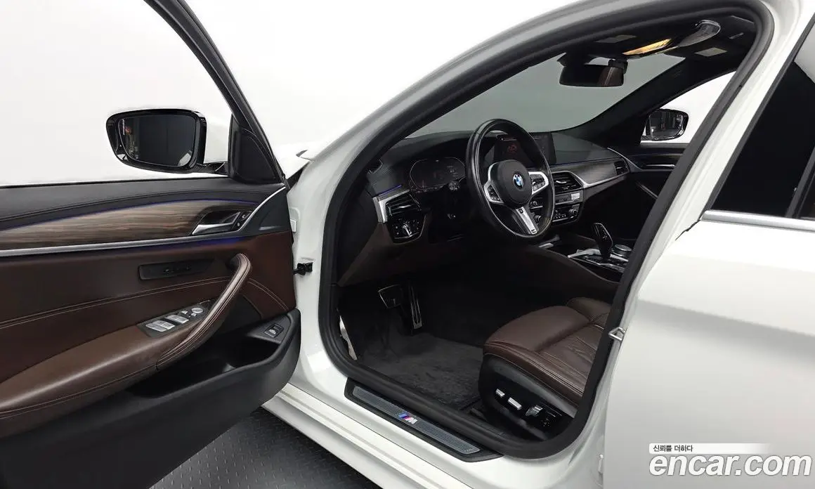 BMW 5 серия 2019 2.0 автомат (гидро), фото 13 BMW 5 серия 2019 2.0 автомат (гидро), фото 13