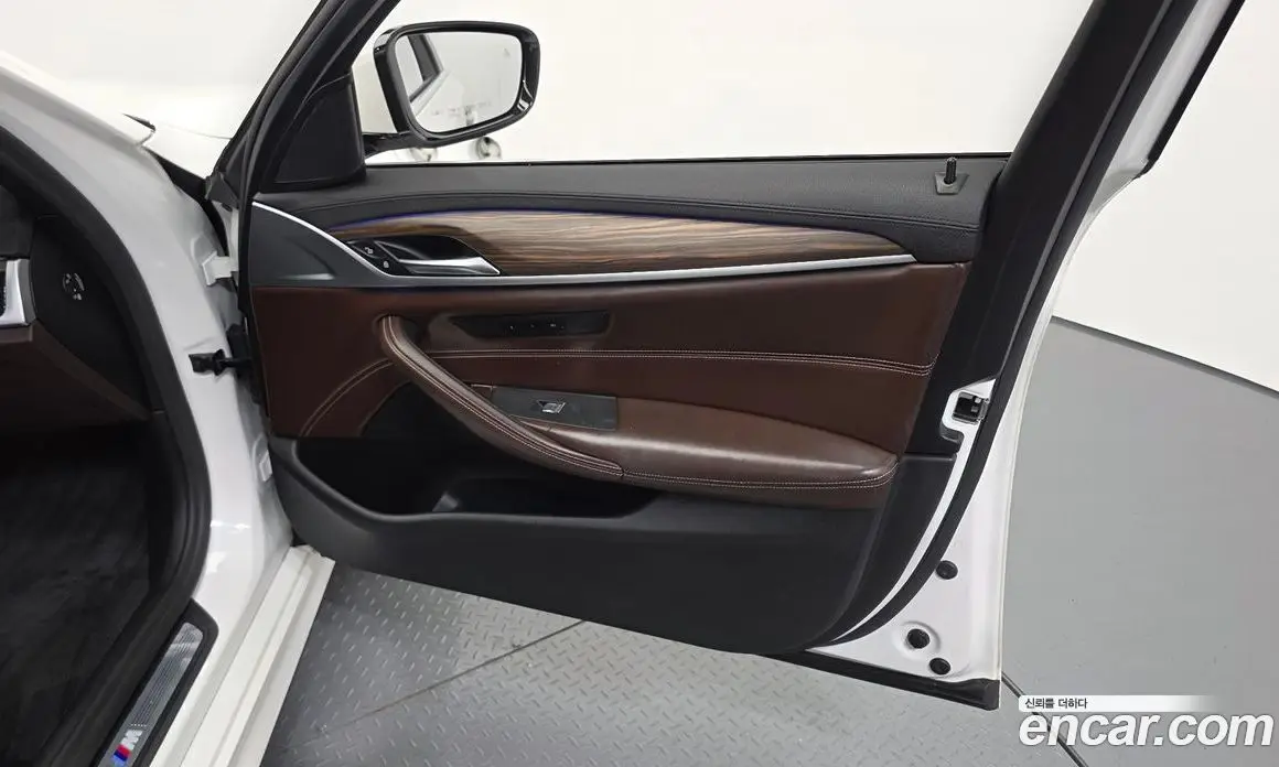 BMW 5 серия 2019 2.0 автомат (гидро), фото 14 BMW 5 серия 2019 2.0 автомат (гидро), фото 14