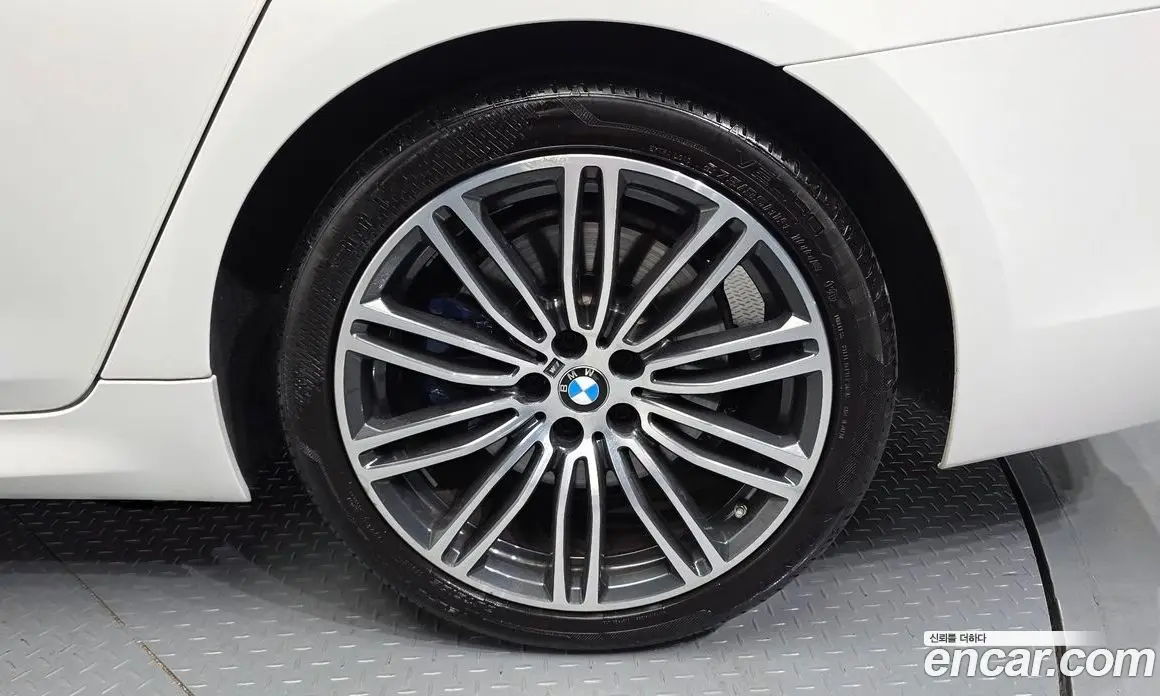 BMW 5 серия 2019 2.0 автомат (гидро), фото 7 BMW 5 серия 2019 2.0 автомат (гидро), фото 7