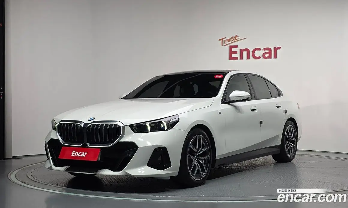 BMW 5 серия 2024 2.0 автомат (гидро), фото 1 BMW 5 серия 2024 2.0 автомат (гидро), фото 1