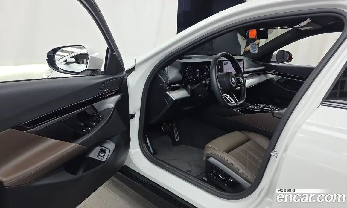 BMW 5 серия 2024 2.0 автомат (гидро), фото 13 BMW 5 серия 2024 2.0 автомат (гидро), фото 13