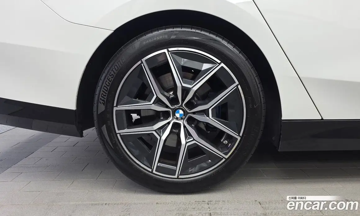 BMW 5 серия 2024 2.0 автомат (гидро), фото 5 BMW 5 серия 2024 2.0 автомат (гидро), фото 5