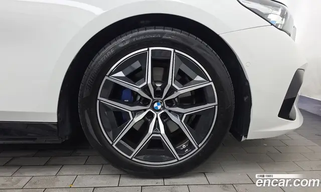 BMW 5 серия 2024 2.0 автомат (гидро), миниатюра 7 BMW 5 серия 2024 2.0 автомат (гидро), миниатюра 7