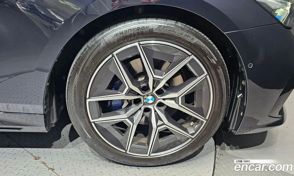 BMW 5 серия 2024 2.0 автомат (гидро), фото 7 BMW 5 серия 2024 2.0 автомат (гидро), фото 7