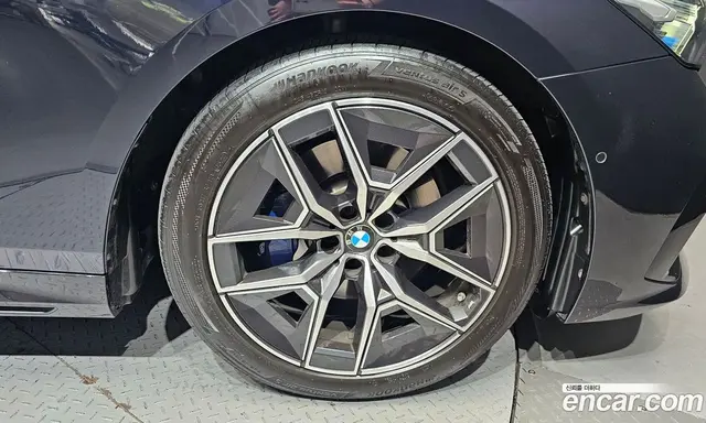 BMW 5 серия 2024 2.0 автомат (гидро), миниатюра 7 BMW 5 серия 2024 2.0 автомат (гидро), миниатюра 7
