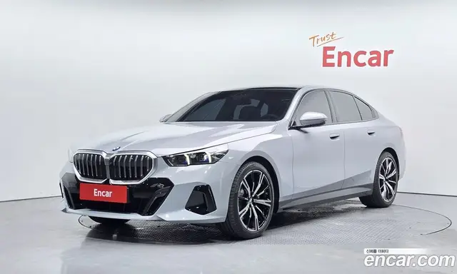BMW 5 серия 2026 2.0 автомат (гидро), миниатюра 1 BMW 5 серия 2026 2.0 автомат (гидро), миниатюра 1