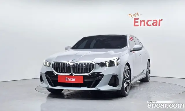 BMW 5 серия 2026 2.0 автомат (гидро), миниатюра 3 BMW 5 серия 2026 2.0 автомат (гидро), миниатюра 3