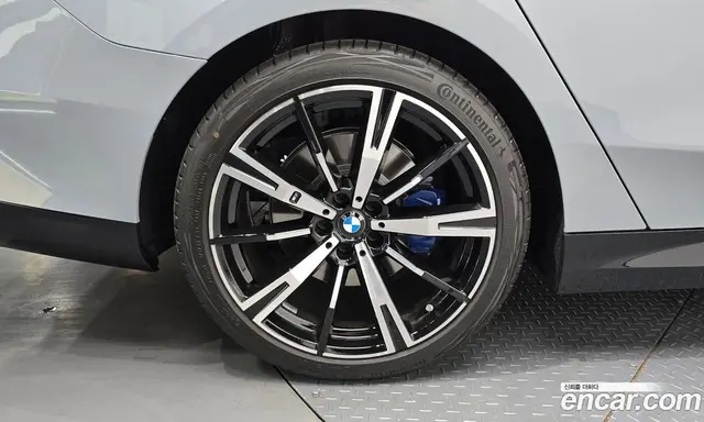 BMW 5 серия 2026 2.0 автомат (гидро), миниатюра 5 BMW 5 серия 2026 2.0 автомат (гидро), миниатюра 5