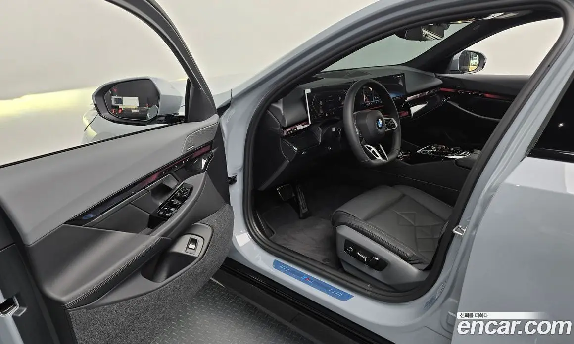 BMW 5 серия 2026 2.0 автомат (гидро), фото 10 BMW 5 серия 2026 2.0 автомат (гидро), фото 10