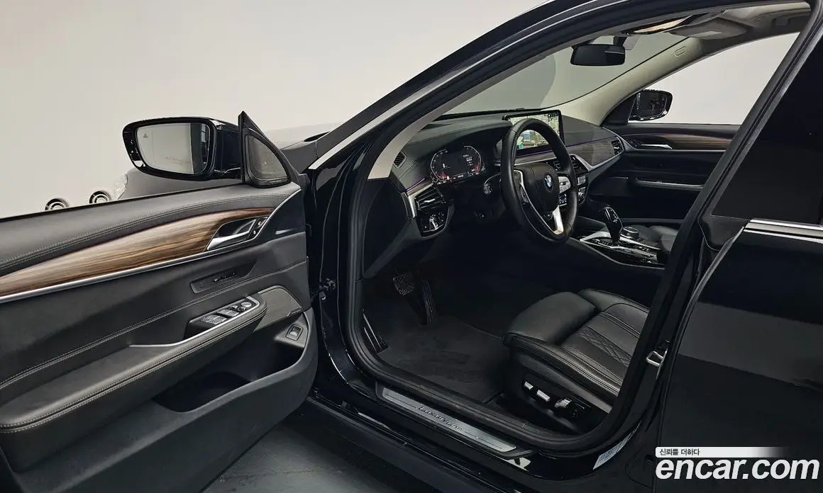 BMW 6 серия 2023 3.0 автомат (гидро), фото 12