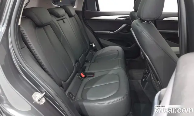 BMW X1 2016 2.0 автомат (гидро), миниатюра 12