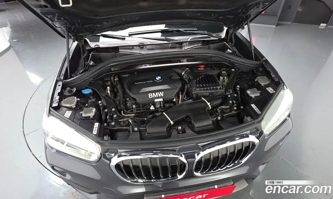 BMW X1 2016 2.0 автомат (гидро), фото 6 BMW X1 2016 2.0 автомат (гидро), фото 6